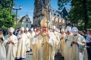 Rozhovor s olomouckým arcibiskupem Mons. Josefem Nuzíkem